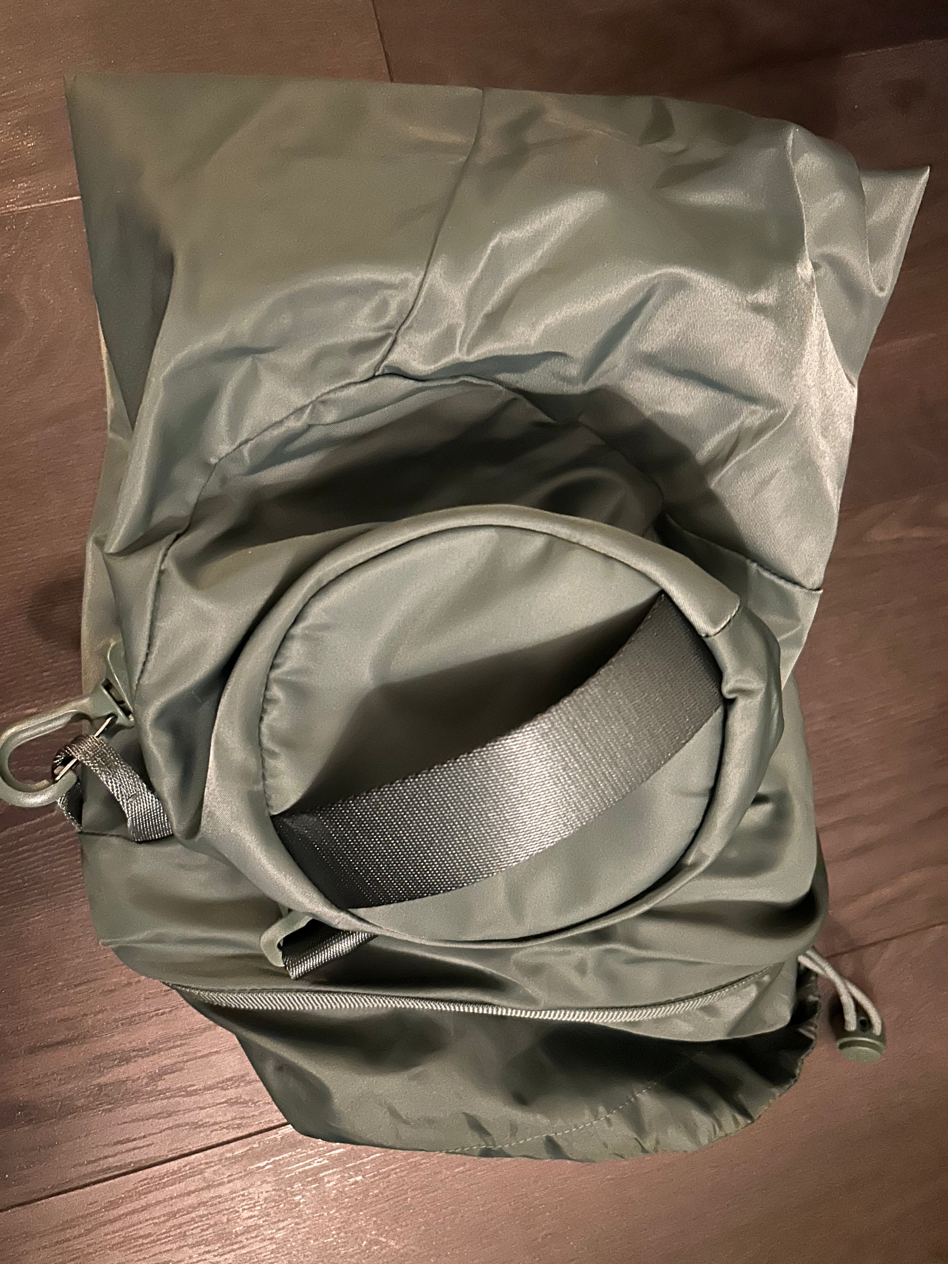 Lululemon Yoga Mat Bag – Dark Jade Green – Excellent Pre-Owned Condition
