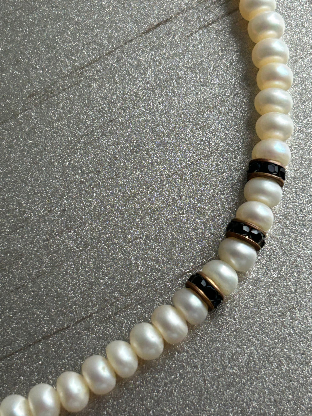 Vintage Pearl & Black Garnet Accent Necklace – Gold-Plated Paisley Flower Drop Pendant