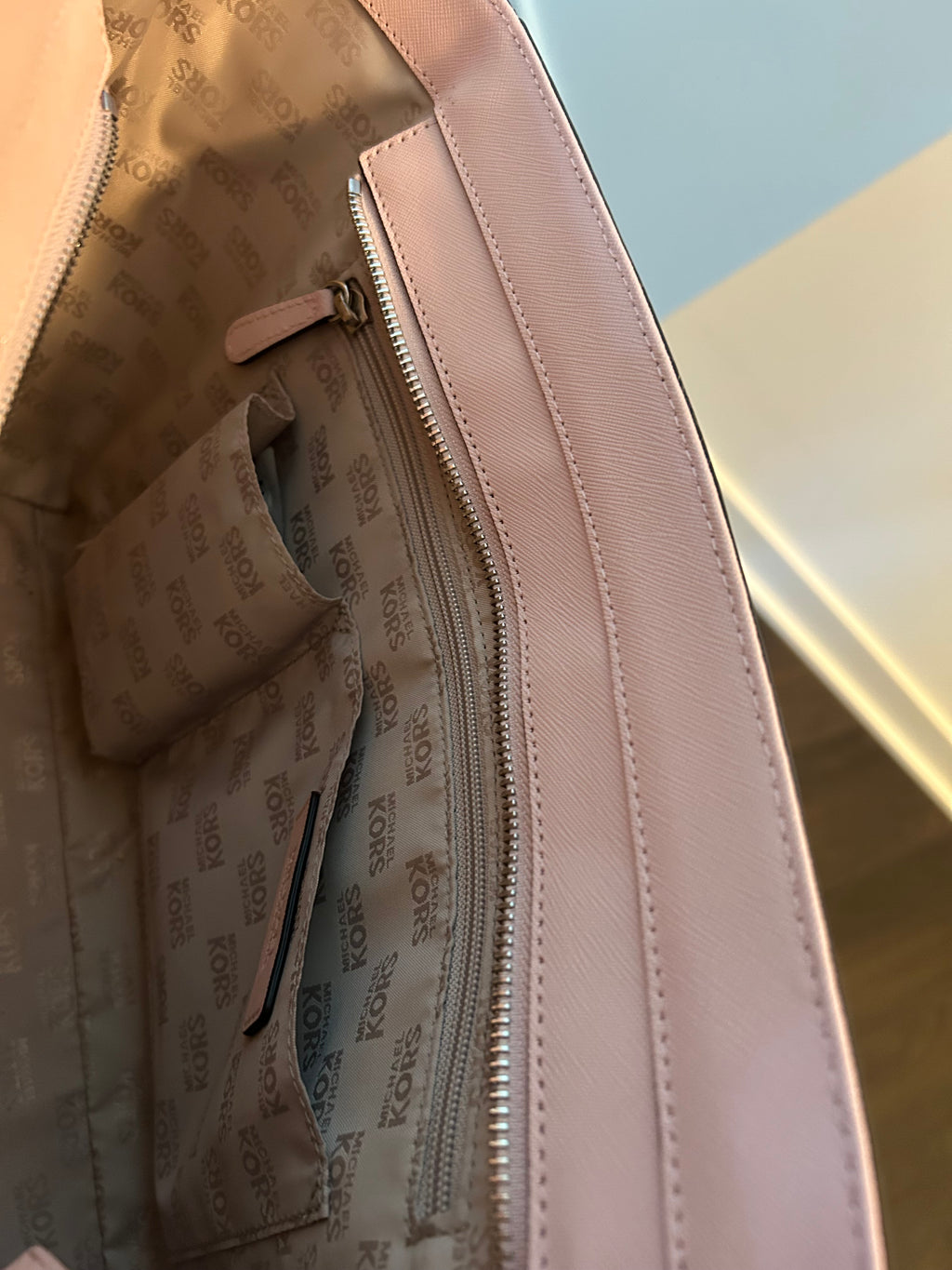 Michael Kors Blush Pink Leather Tote Bag — Excellent Pre-Owned Condition