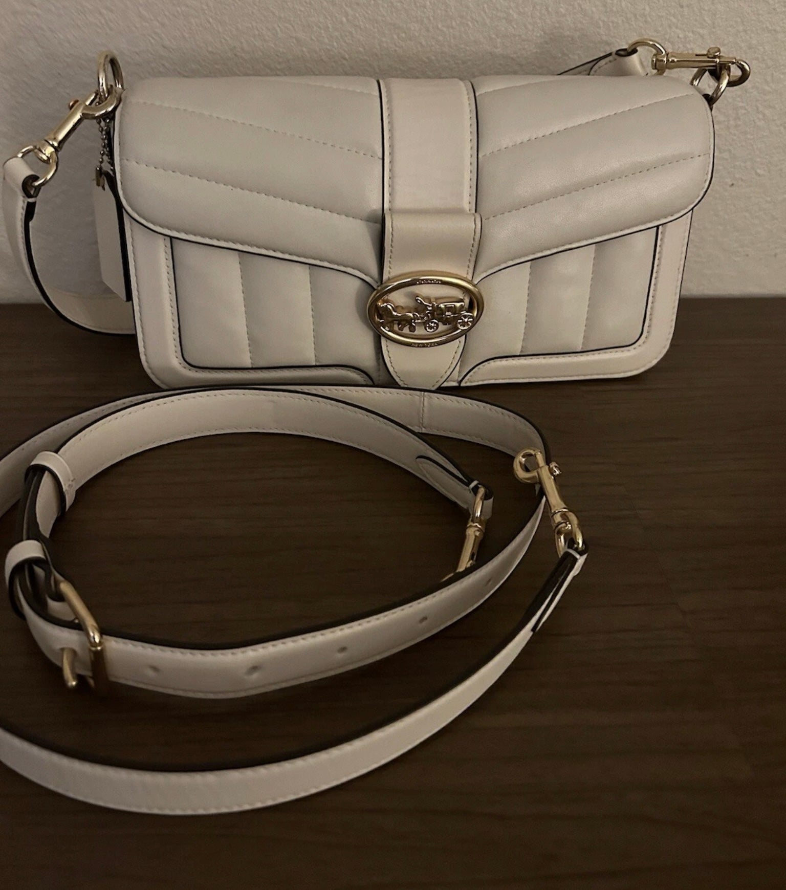 Authentic Coach Quilted Leather Shoulder Bag – Chalk/Cream – Excellent Pre-Owned Condition