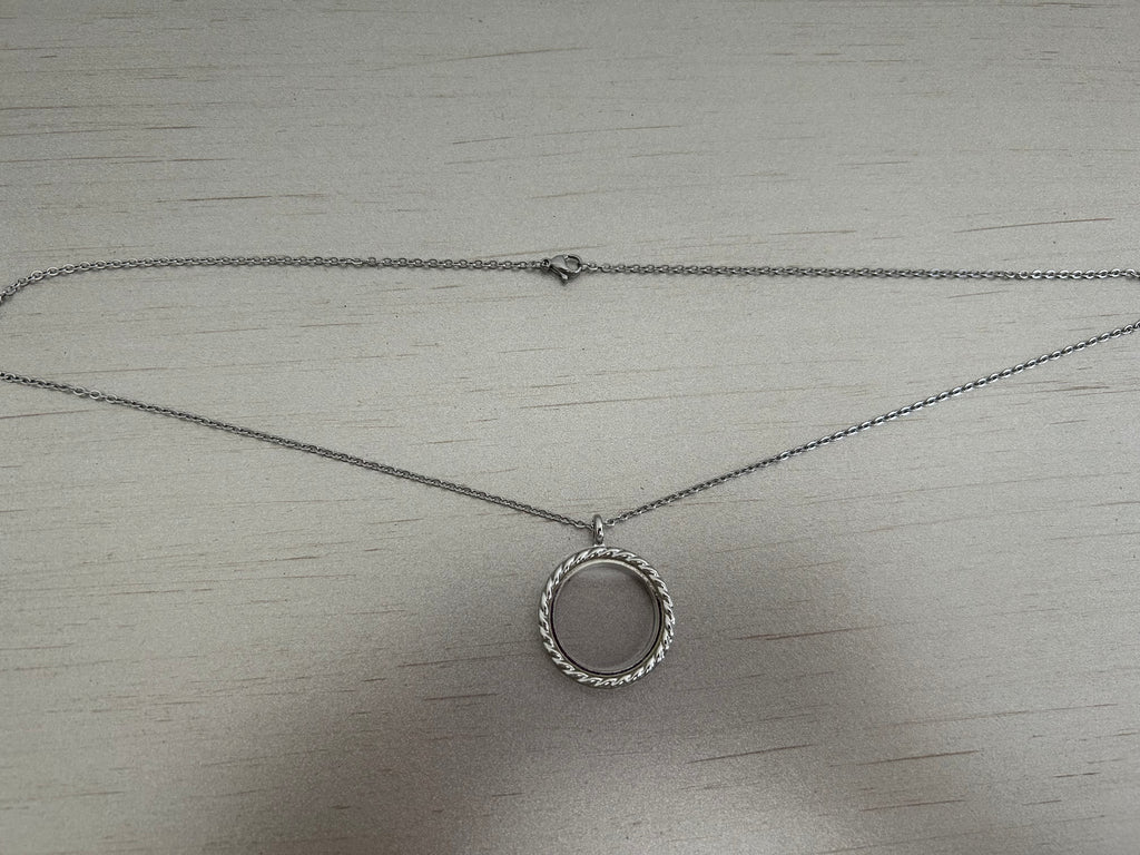 ⁠[New In Packet] Silver Twisted Rope Floating Glass Locket Necklace | EFFY Keepsake⁠