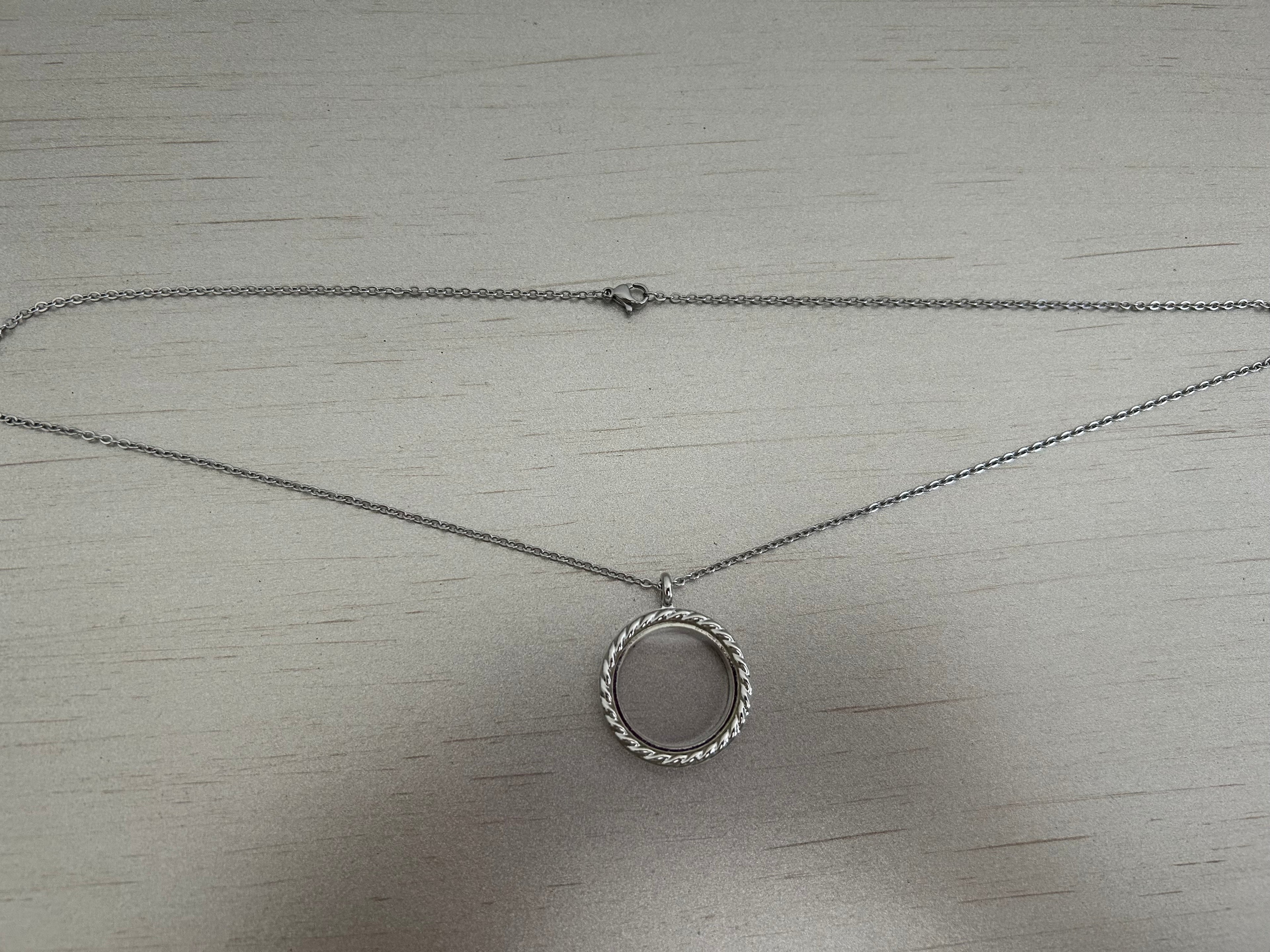 ⁠[New In Box] Silver Twisted Rope Floating Glass Locket Necklace | EFFY Keepsake⁠